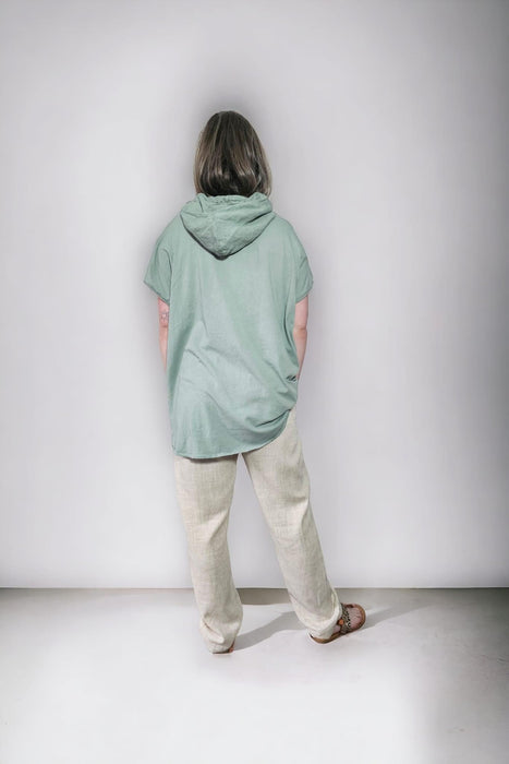 Issima - Groen Linnen T-shirt met Capuchon - Chique Design